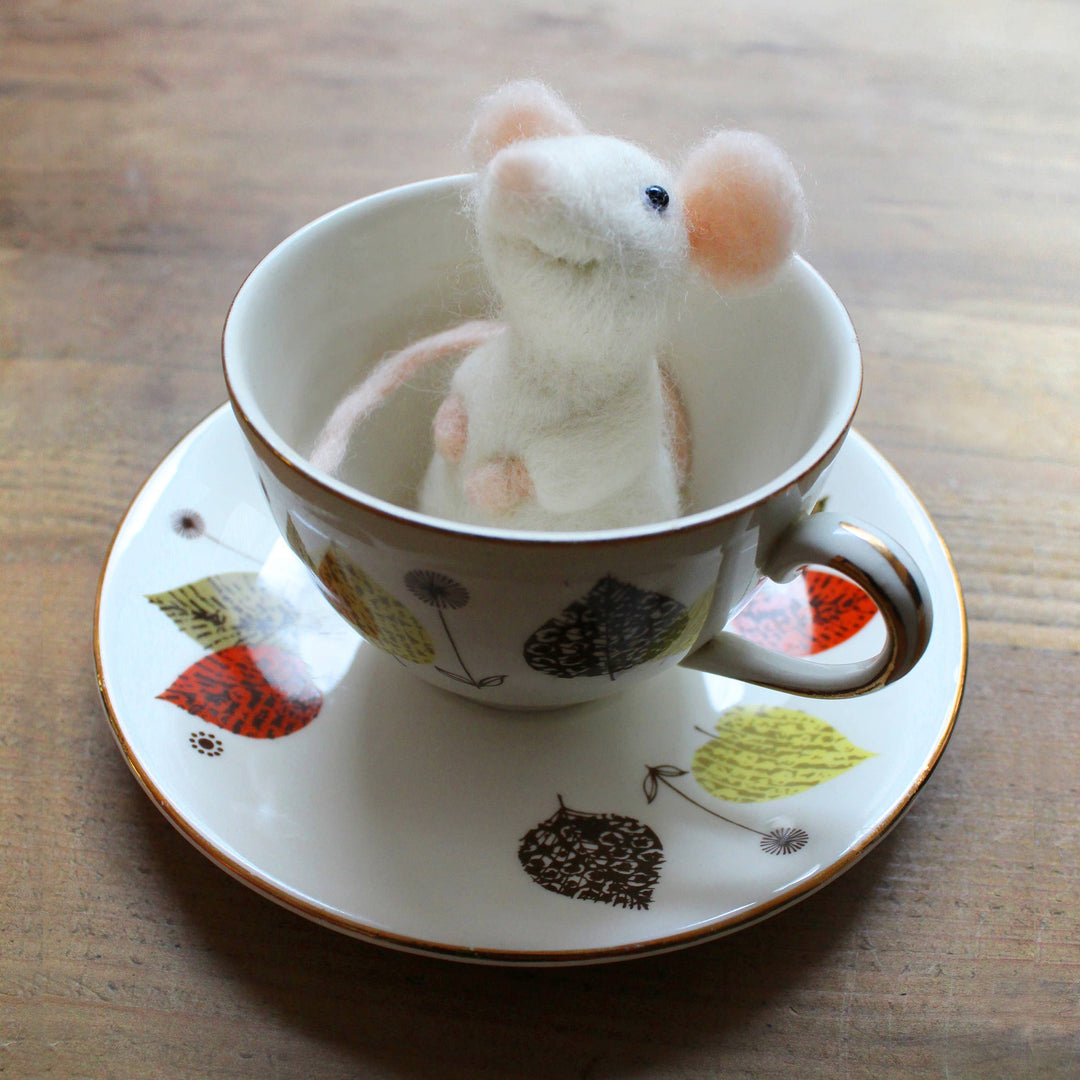 Bergin & Bath - Needle Felting Kit - Mouse - Learn To Make TWO Cute Mice - C