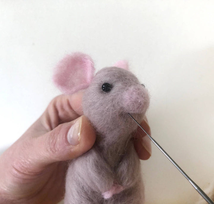 Bergin & Bath - Needle Felting Kit - Mouse - Learn To Make TWO Cute Mice - C