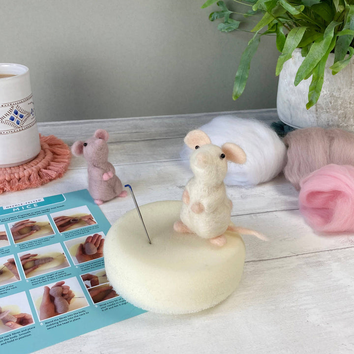 Bergin & Bath - Needle Felting Kit - Mouse - Learn To Make TWO Cute Mice - C